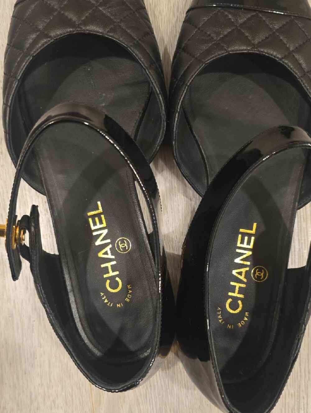 CHANEL Black Quilted Patent Leather/leather Cap-Toe Mary Jane Mules WORN TWICE - Picture 2 of 9